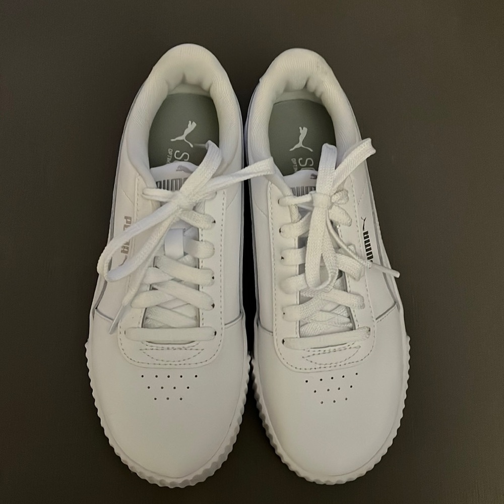 Brand new puma sneakers